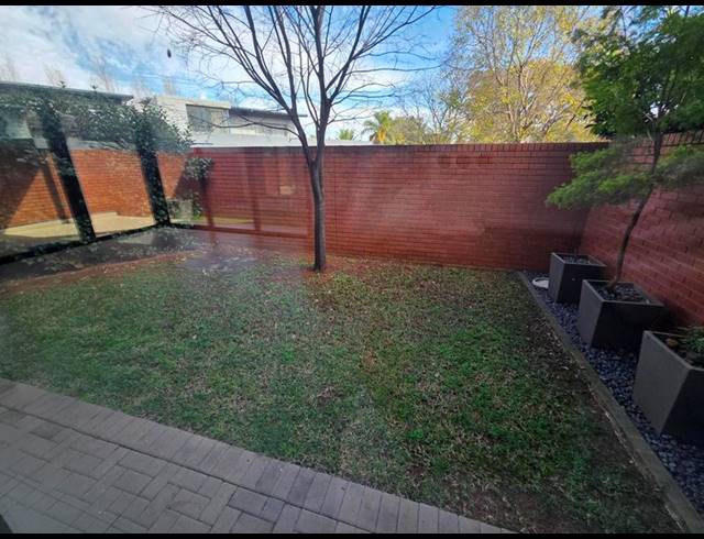 4 BEDROOM PROPERTY TO RENT IN WATERKLOOF RIDGE